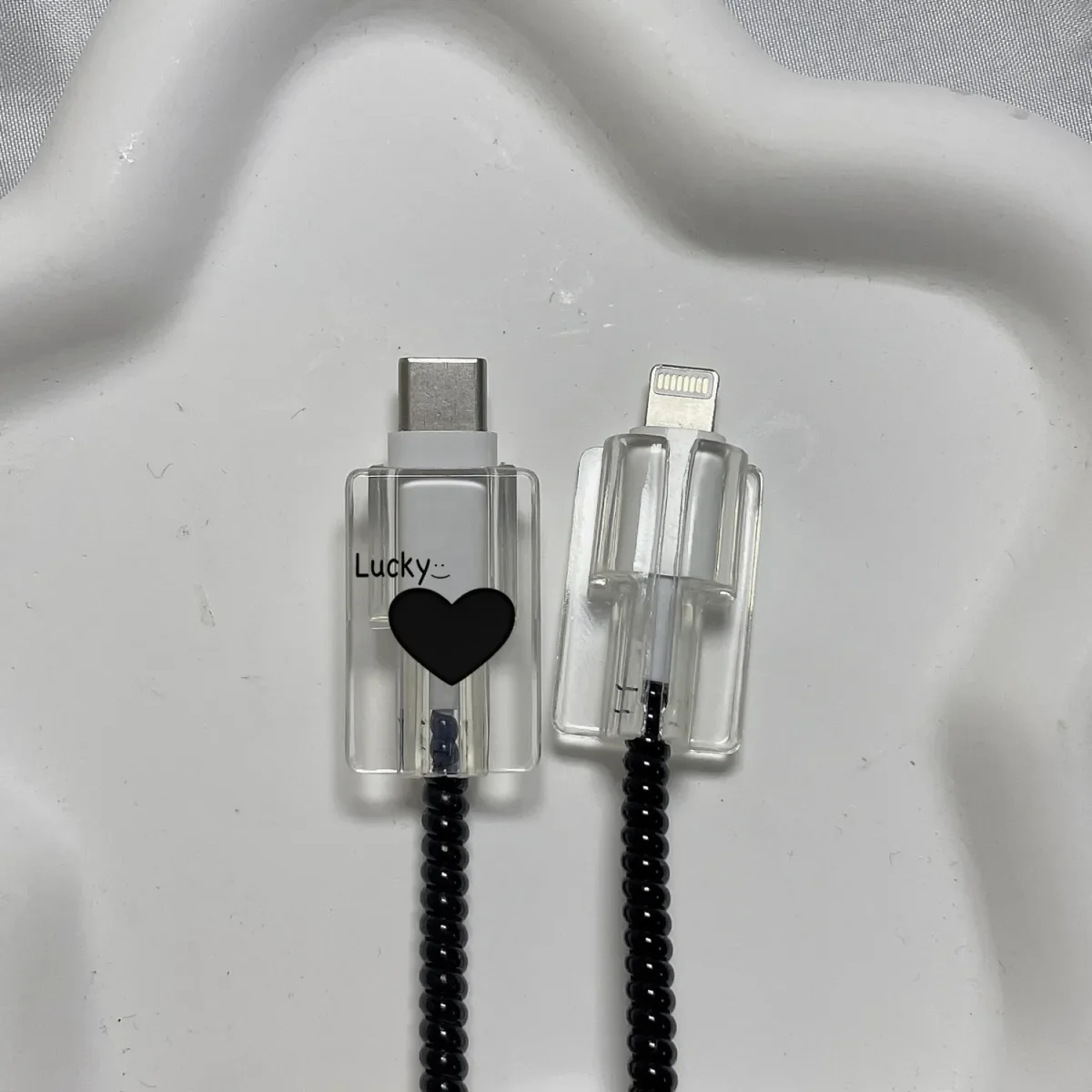 Lucky Black Heart Charger and Data Cable Protective Case – Stylish Protection for Apple Devices - Image 9